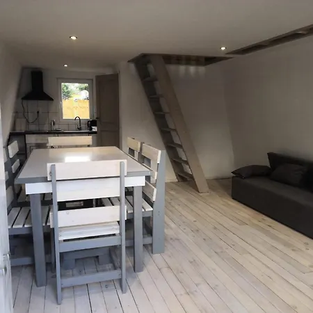 Eccocamping Sosnowe Wzgorze *